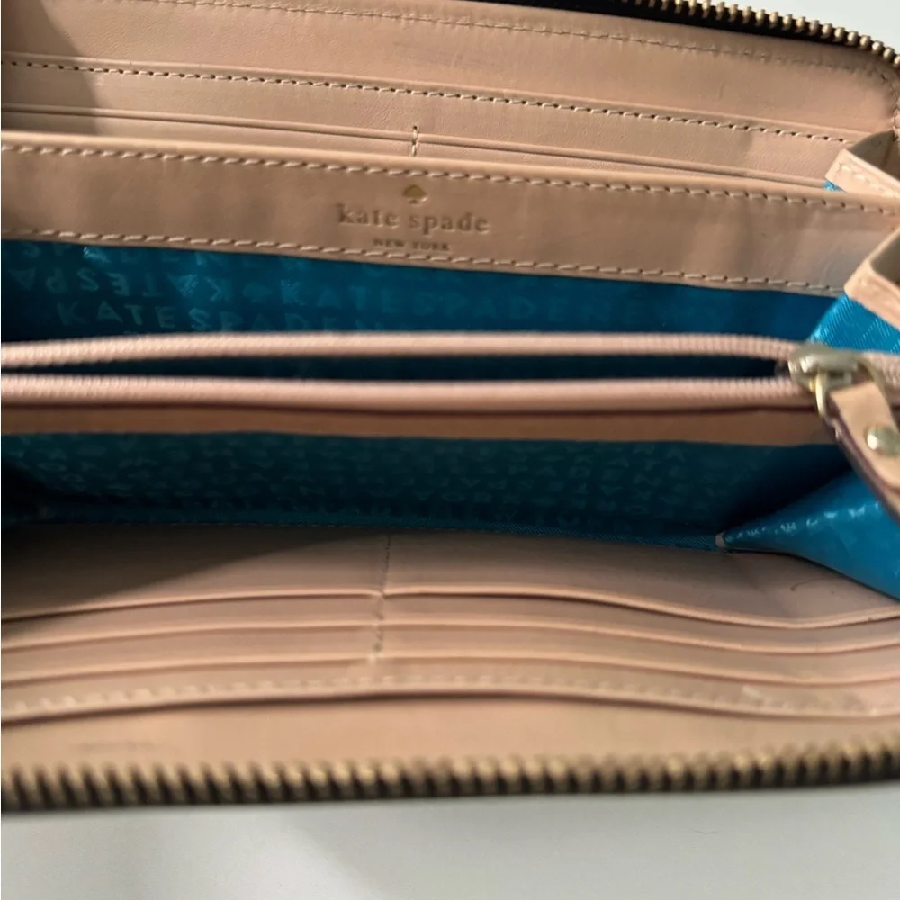 Kate Spade Black and Cream Striped Wallet